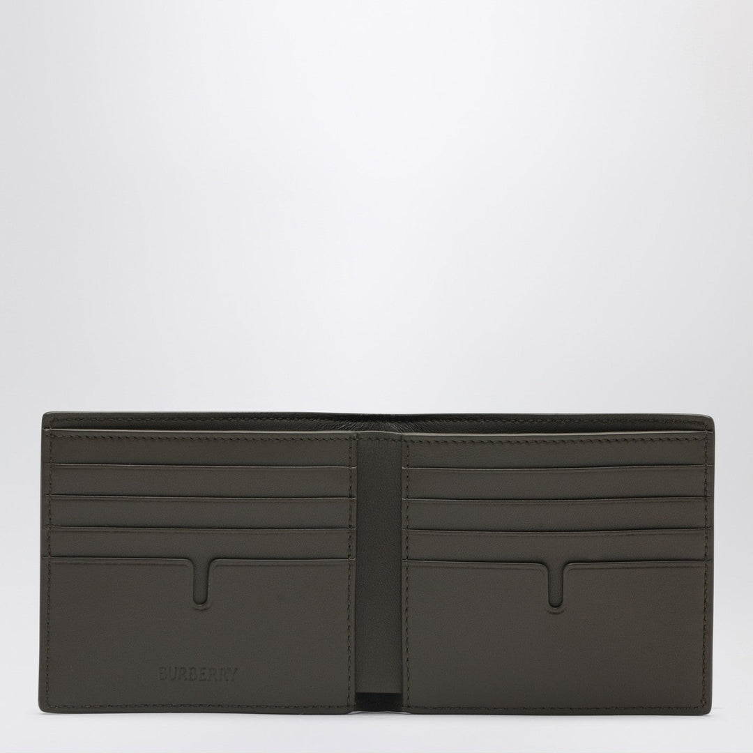 Burberry Apparel & Accessories - Beige | a3735b3b0a1f1065fc8368341f5fff12f8869efc