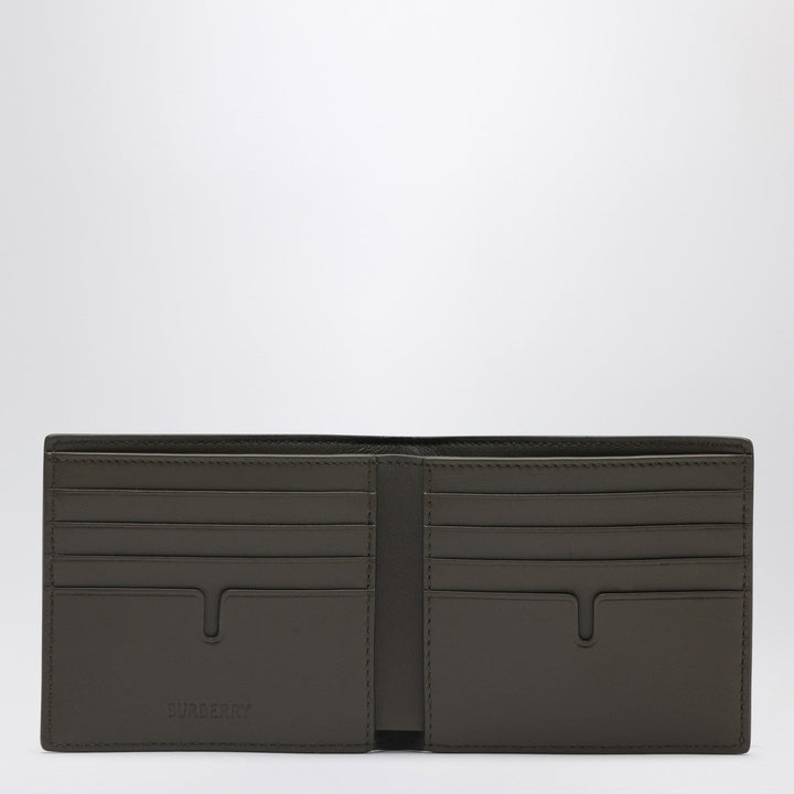Burberry Apparel & Accessories - Beige | a3735b3b0a1f1065fc8368341f5fff12f8869efc
