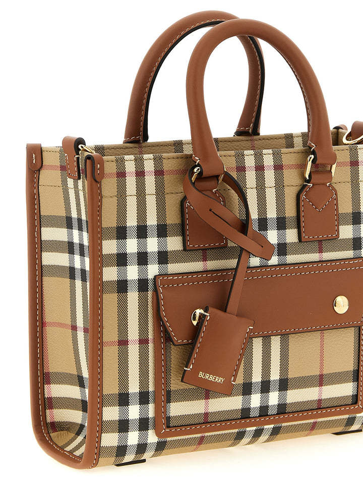 Burberry Freya Tote - Beige | 6be6fb9cd69a58a7abe20948cf925157b7231802