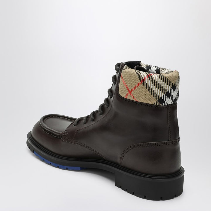 Burberry Apparel & Accessories - Marrone | 0790f1c715ca96173a6bbe38ed12b42e376ee2dd