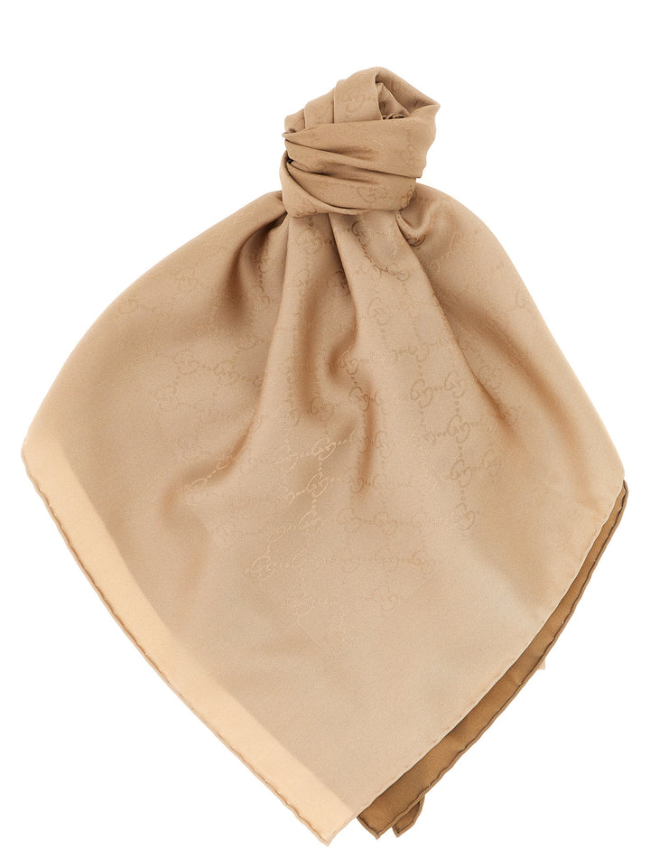 Gucci Silk Carré Sciarpe - Beige | 6d240e3b818e70d985937afae8e2b74ac417e43d