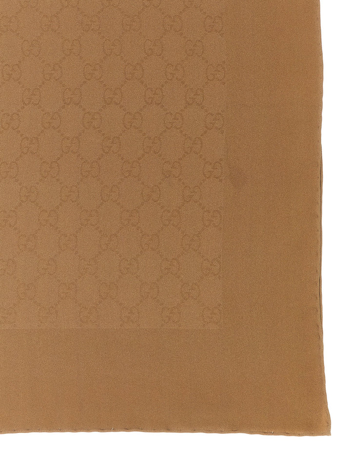 Gucci Silk Carré Sciarpe - Beige | 029e1bfd626fb3f722555e2b400efb16ed5a0259