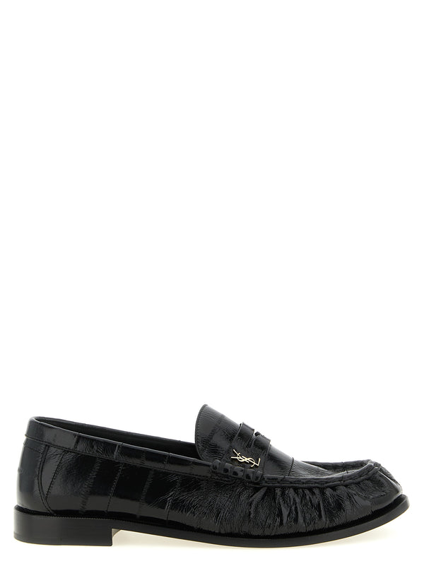 Los mocasines negros