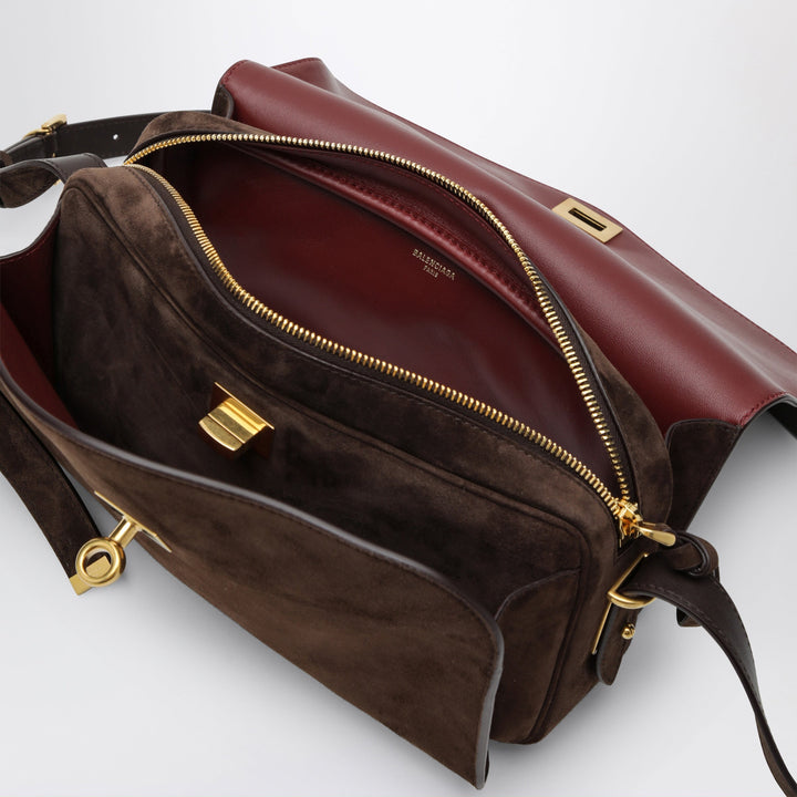 Balenciaga Apparel & Accessories - Marrone | 6fcbf31af127346438cf35dd0542698ac5bab18b