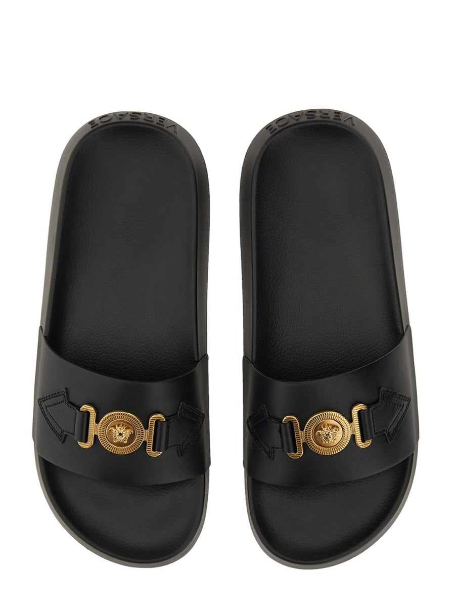 Versace Sandali - Nero | Wanan Luxury