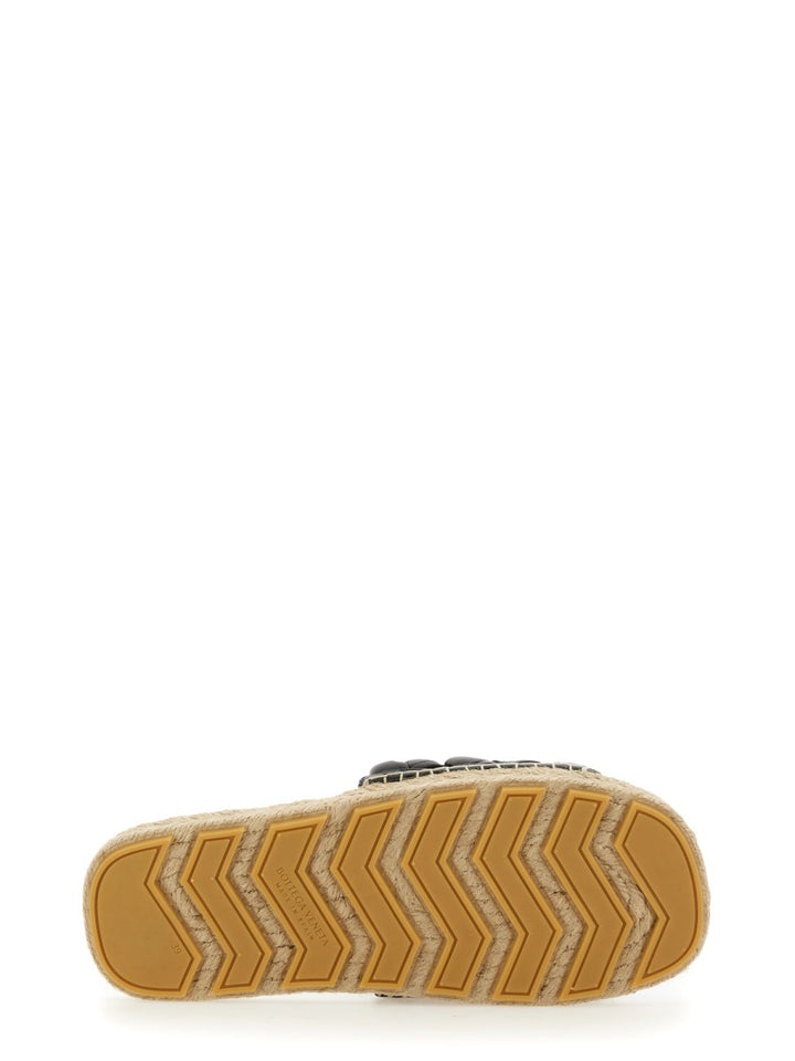 Bottega Veneta Sandali - Black | cdae4e51248266fd695993c7caf1128fab5874e3