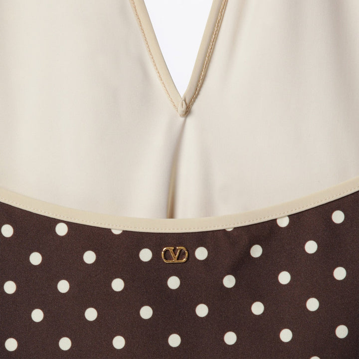 Valentino Apparel & Accessories - Marrone | 77484b53aa88a2d644606c85d8a26cc65547bf90