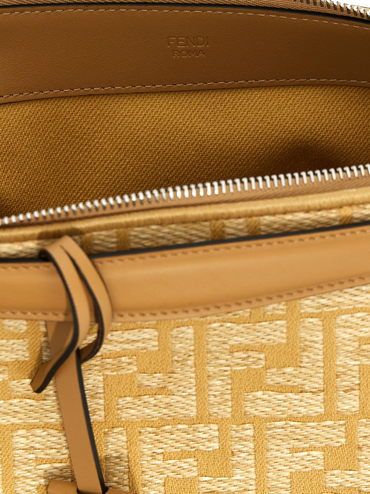 Fendi By The Way Soft Medium Borse a Mano - Beige | 61a6a8036b508280fa8d52cc5b0aca886d4a2b49