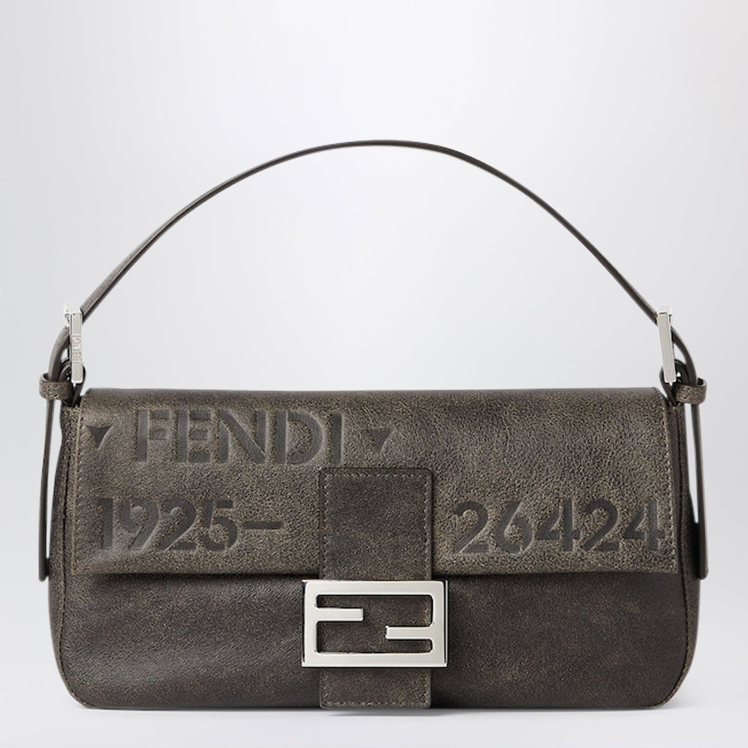 Fendi Apparel & Accessories - Nero | 3bc89adb5d6aa26b2a6e44846125ec99e4853cdf