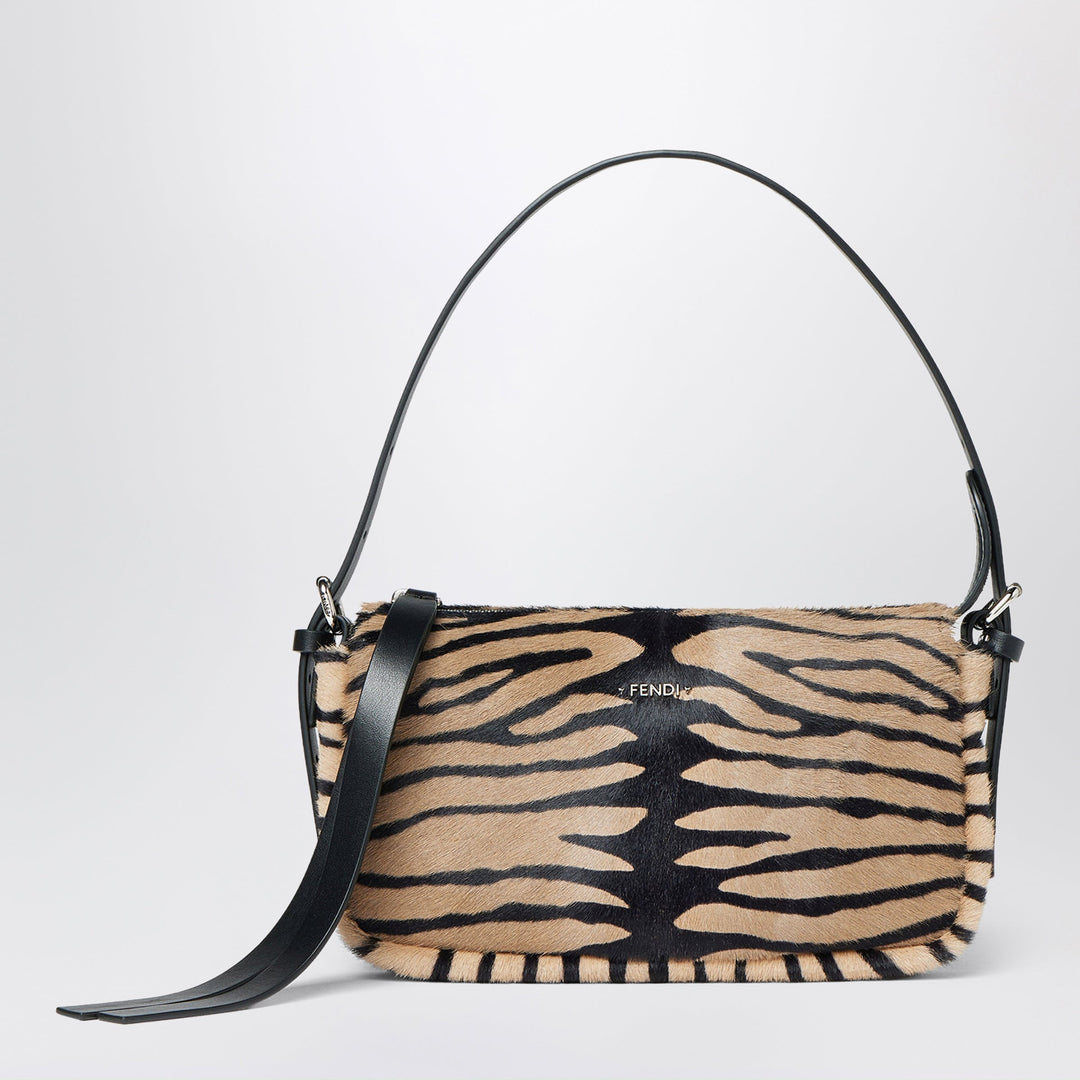 Fendi Sac Small à Fermeture Éclair en Cuir Effet Poney à Imprimé Tigre