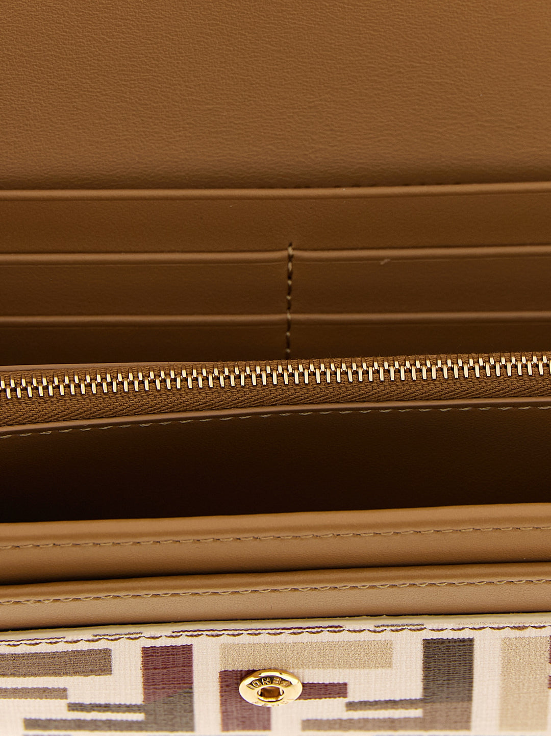 Fendi Continental Fendi Roma Portafogli - Multicolor | d7689d4ff50881d55a9999703b951057f3a553dd