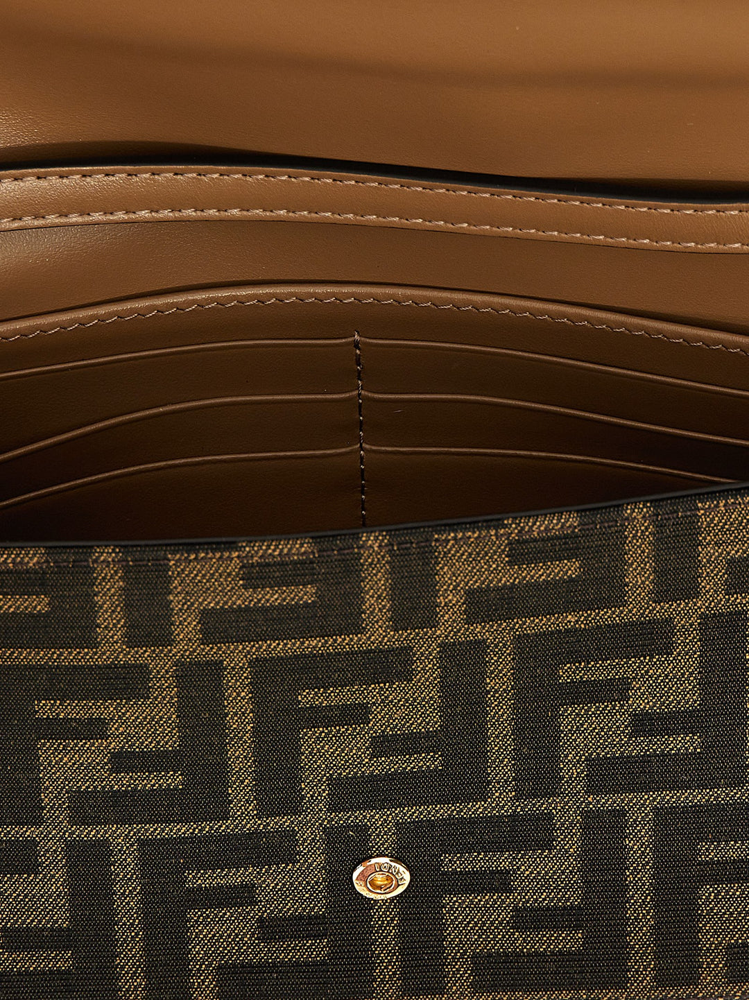 Fendi Baguette Portafogli - Marrone | cdd57645ec2354ef018e7a1ff02bce339ff0b611