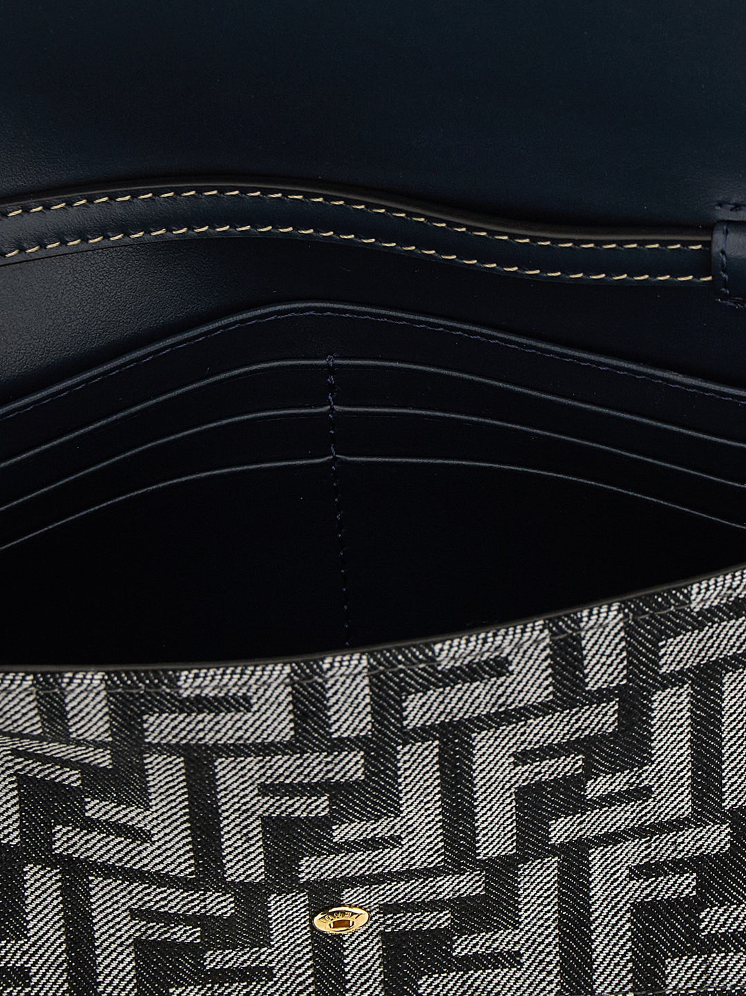 Fendi Baguette Portafogli - Nero | dc540f6dc970f92e917c1a3d5e607dc9b577a92f