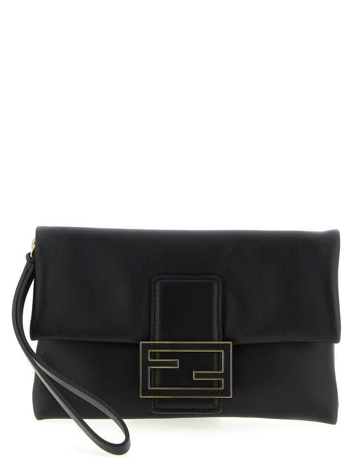 Fendi Mamma Baguette Clutch - Nero | 7e1e4ca1f24db97e3228f14ea28d4d0e2b57a17d