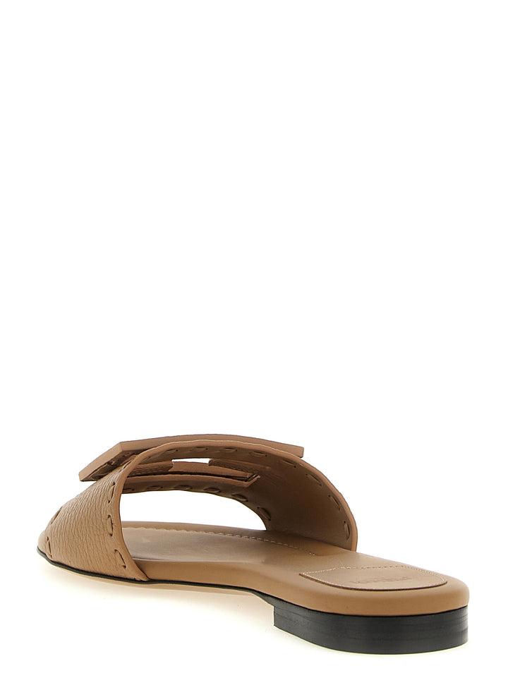 Fendi Baguette Sandali - Beige | e6af189a0402afb8fbffdcf115728e1262386e82
