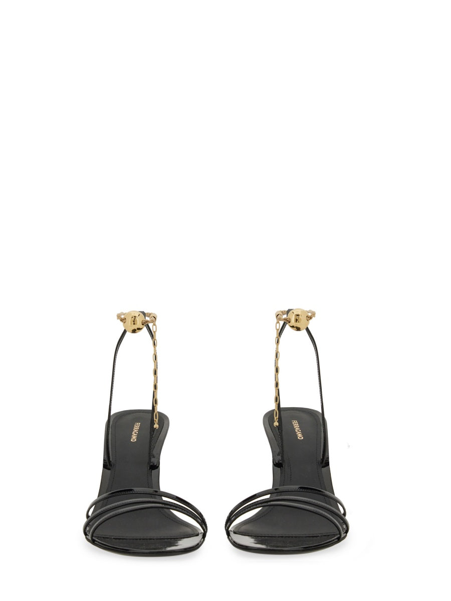 Ferragamo Decollete - Nero | Wanan Luxury