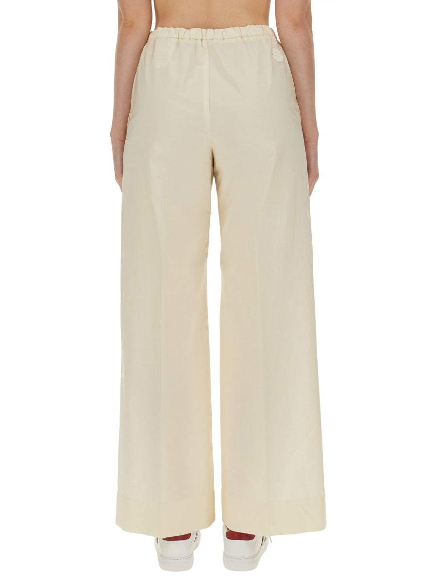 Moncler Pantaloni - White | 643ba76e6b1acace9feb5d4322497e6c5f1e4488