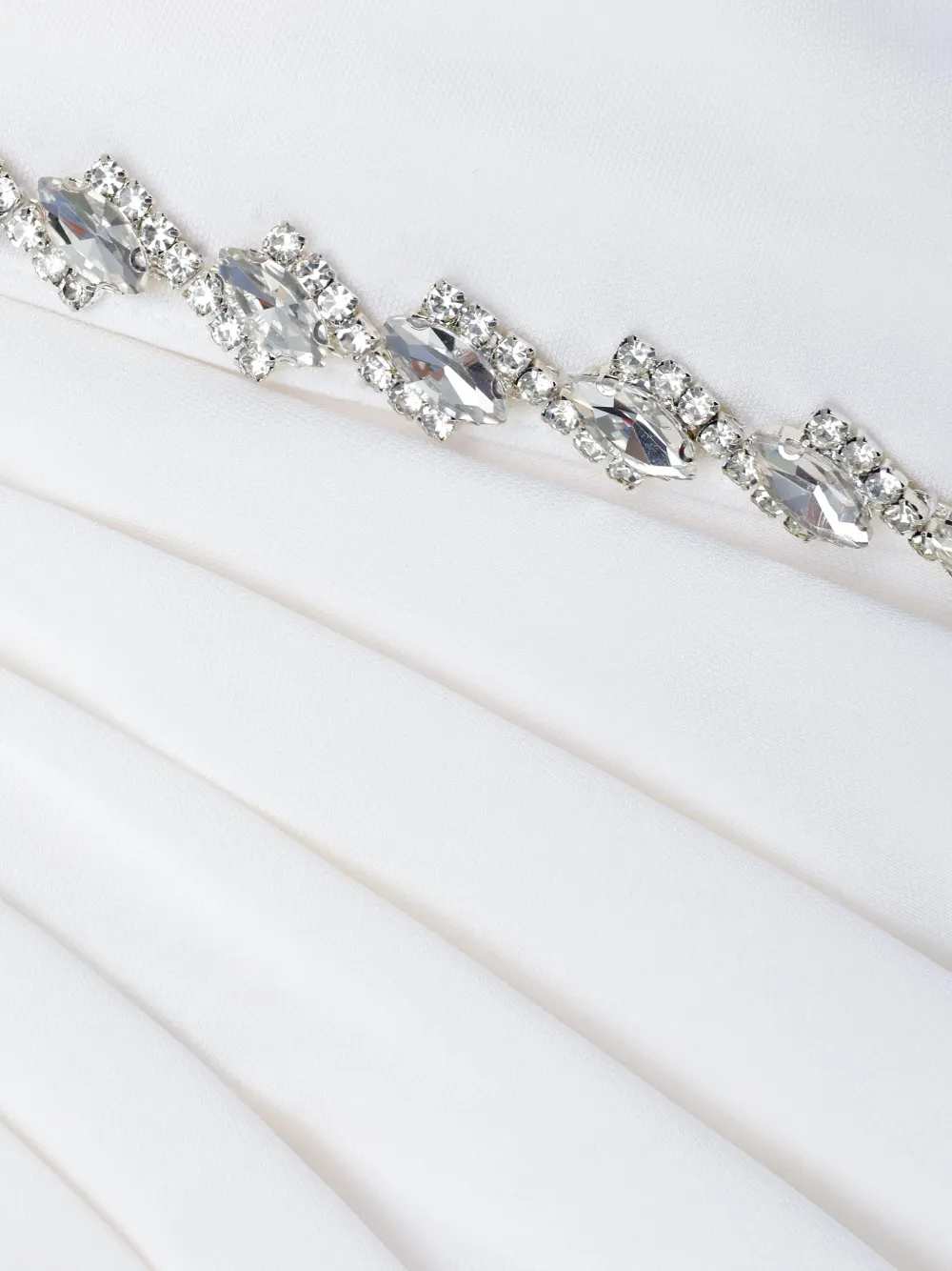 Self-Portrait DRESS - Bianco | 520a47175c12b64e4608bad83b233c00feea4405