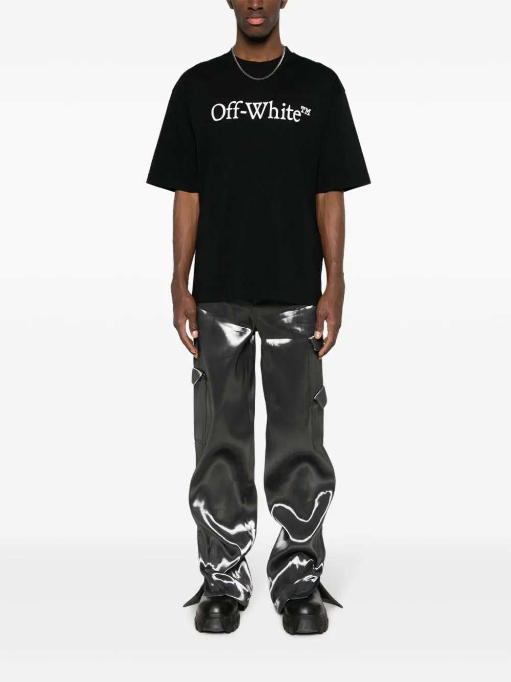 Off White T-shirts - Nero | b43e928173f039f5efda3c4abd796e933d3daef5
