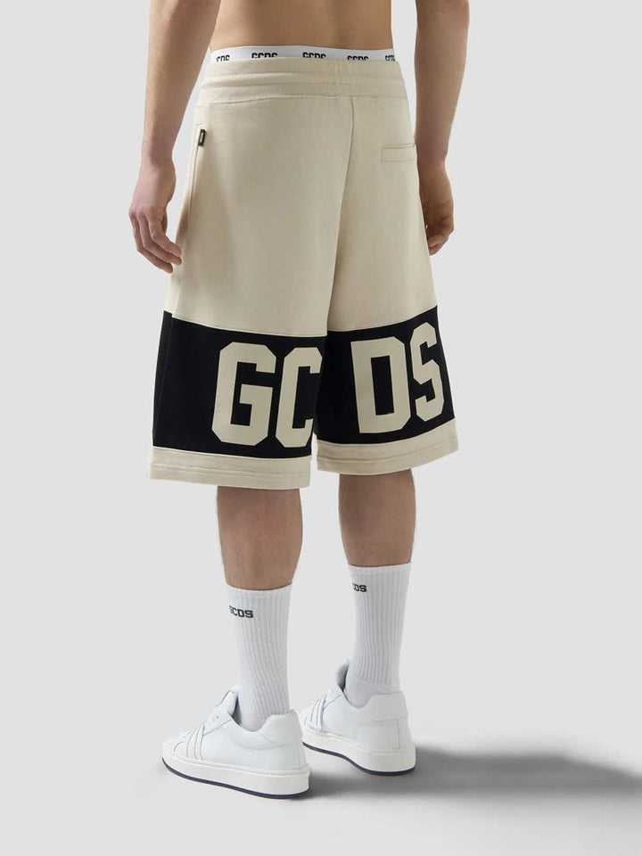 Gcds SHORTS - Bianco | fdcaa70a46f1c03a10c9c62f29a58cd0ff19ae95