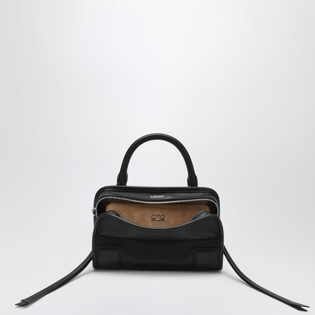 Loewe Apparel & Accessories - Nero | decc7849ee84a20a4c8bdecb9c564e0f4d19a4d3
