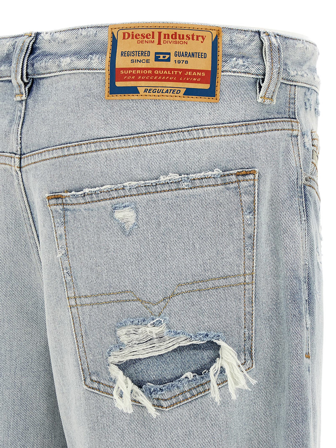 Diesel 2001 D-Macro Jeans - Celeste | 093cb66b518811bc60159cb3d527f45563c0a82d