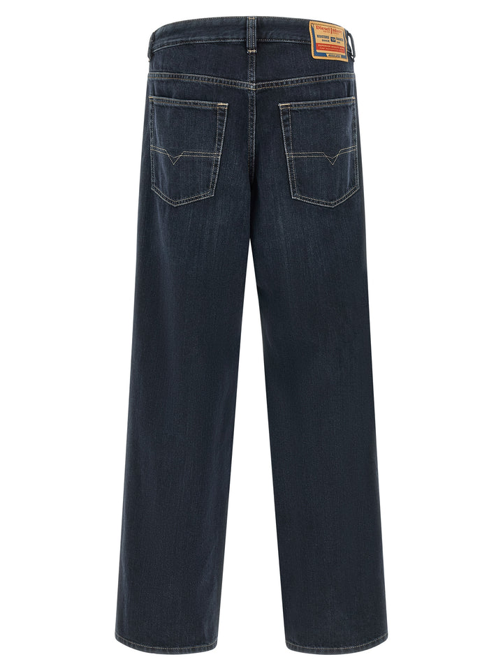 Diesel 2001 D-Macro Jeans - Blu | b2a002b38ee232c15f9d4febdb91c38cd16d16ff