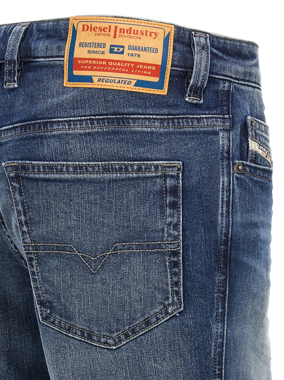 Diesel 1993 D-Vyl Jeans - Celeste | fd83a9a105730a43e779f2189e0b008b351a43a5