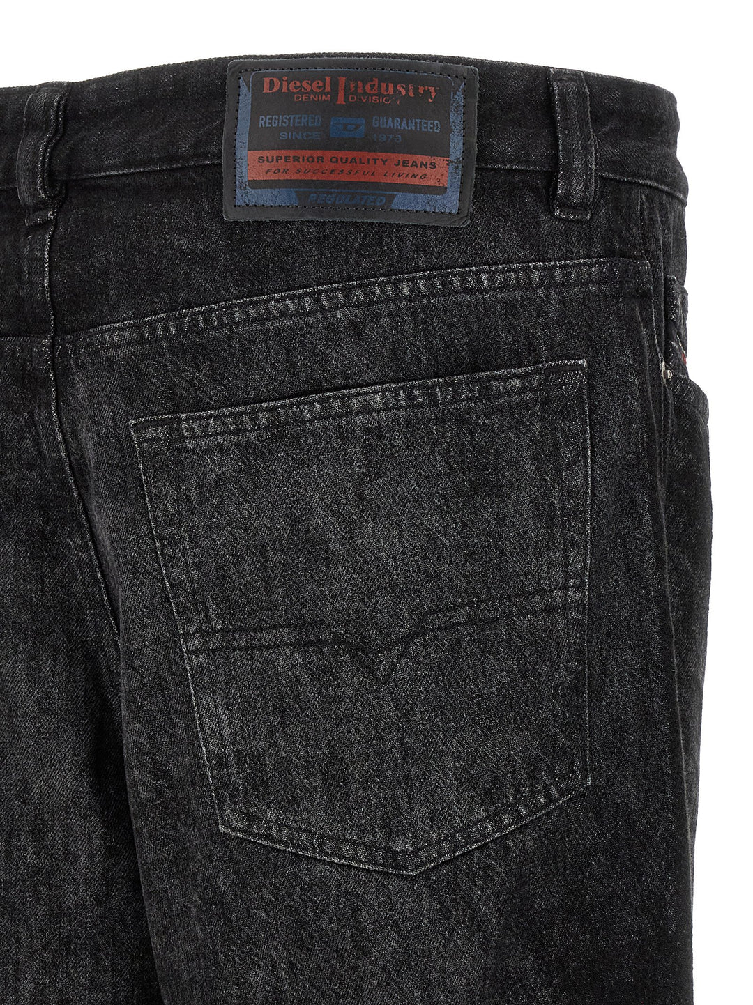 Diesel 2001 D-Macro-Fsh Jeans - Nero | 038be7c88d5d63beb82d743678743bfc419adbef