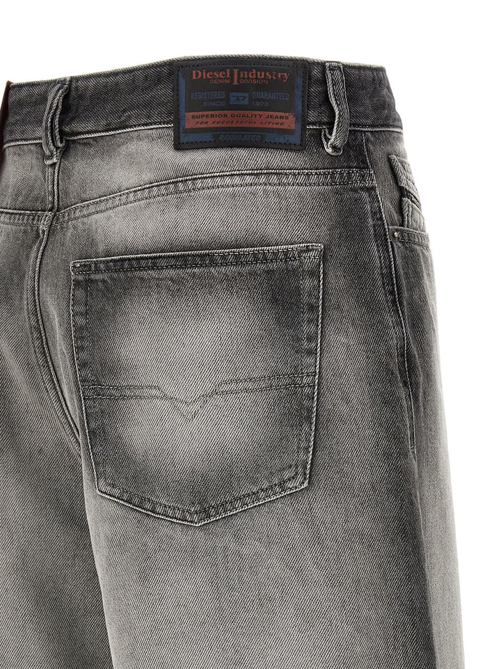 Diesel De-Sire Bermuda e Short - Grigio | 0dd9cab5f115e52bf3d57eb8609478b3f44970e6