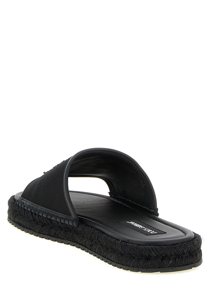 Dolce & Gabbana Cross-Stitch Espadrilles Sandali - Nero | 5dcffccfbe2b5f9b6dcc504f709052afb7731790