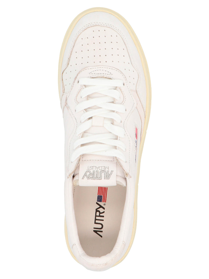 Autry Medalist Low Sneakers - Bianco | c6deb73a0624f0869e7d4c362530e06e9ecebdbd