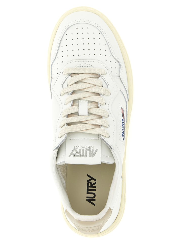 Autry Medalist Low Sneakers - Beige | e71b64940cbad2e8b1f6722ccf8793aa1e77bc50