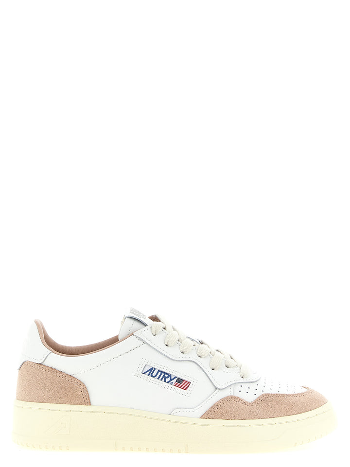 Autry Medalist Low Sneakers - Rosa | ba3817e0b99d40f3d29ccbacef446b00d0ccde00