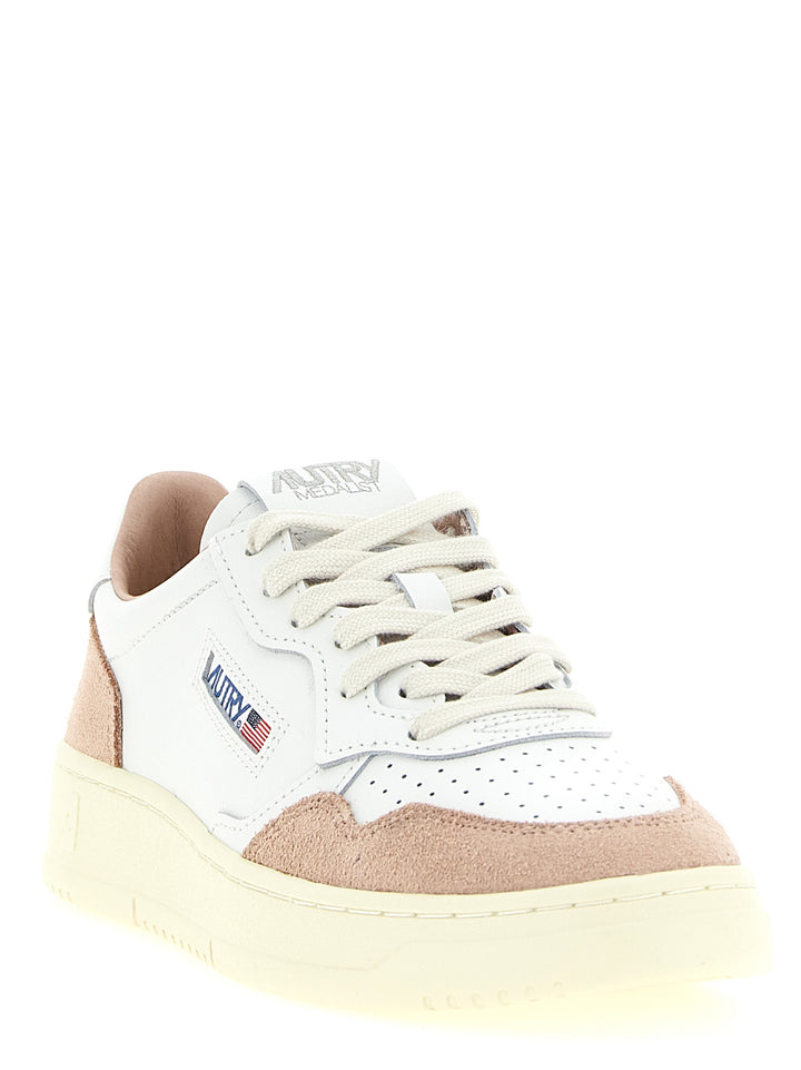 Autry Medalist Low Sneakers - Rosa | 4580cce072a7ef459955d710497f1e373ca1655a
