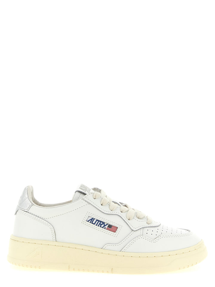 Autry Medalist Low Sneaker Sneakers - Silver | 648b06aad68c7debde8bdb9304ddc4c860301dda