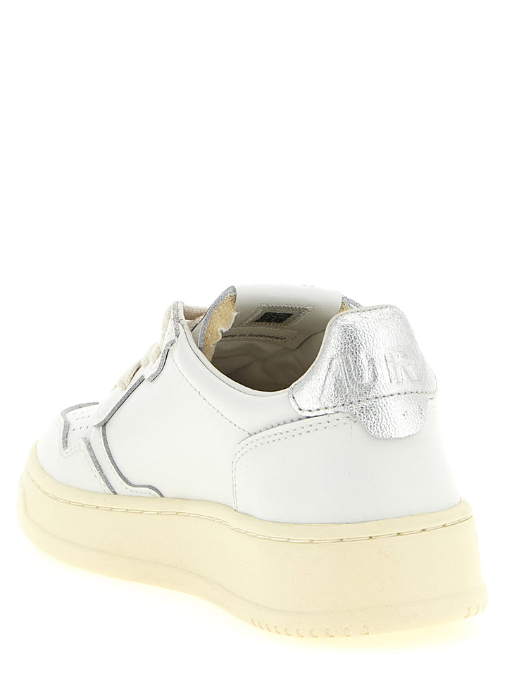 Autry Medalist Low Sneaker Sneakers - Silver | 62b321e4baabd74655afedd5c44f58a33b32bc28