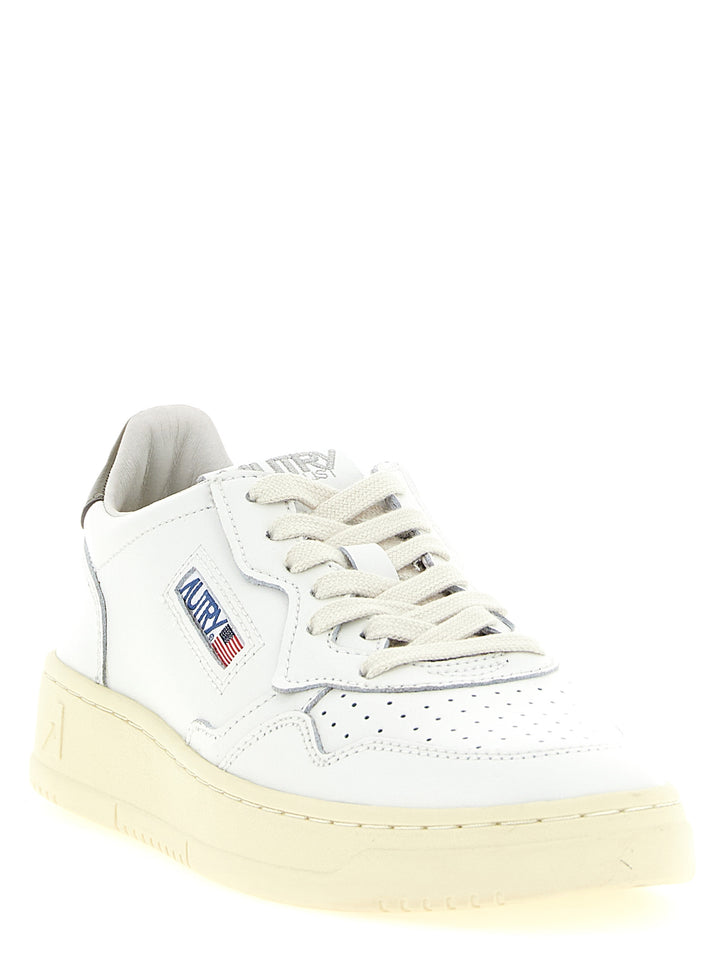 Autry Medalist Low Sneakers - Verde | 34a2efffcb7dc767eb22e6067122131c220a2ee4