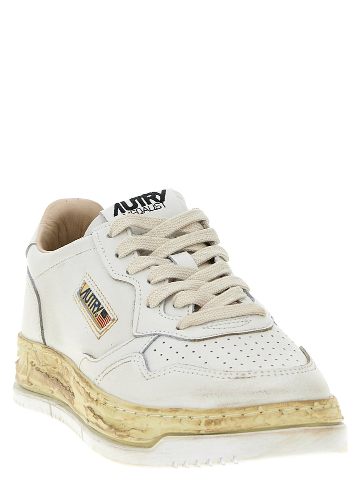 Autry Autry X Maison Mihara Yasuhiro Sneakers - Bianco | 22d4521dc08f5eda079646c26be142b75a4ccd32