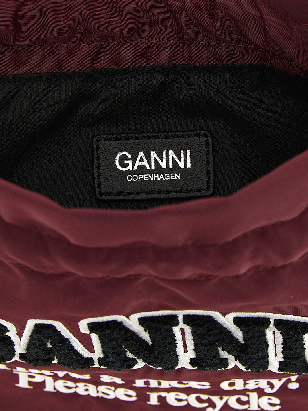 Ganni Ganni Logo Clutch - Bordeaux | 51ff2f114eca136e2562276f722d4787620d58d0
