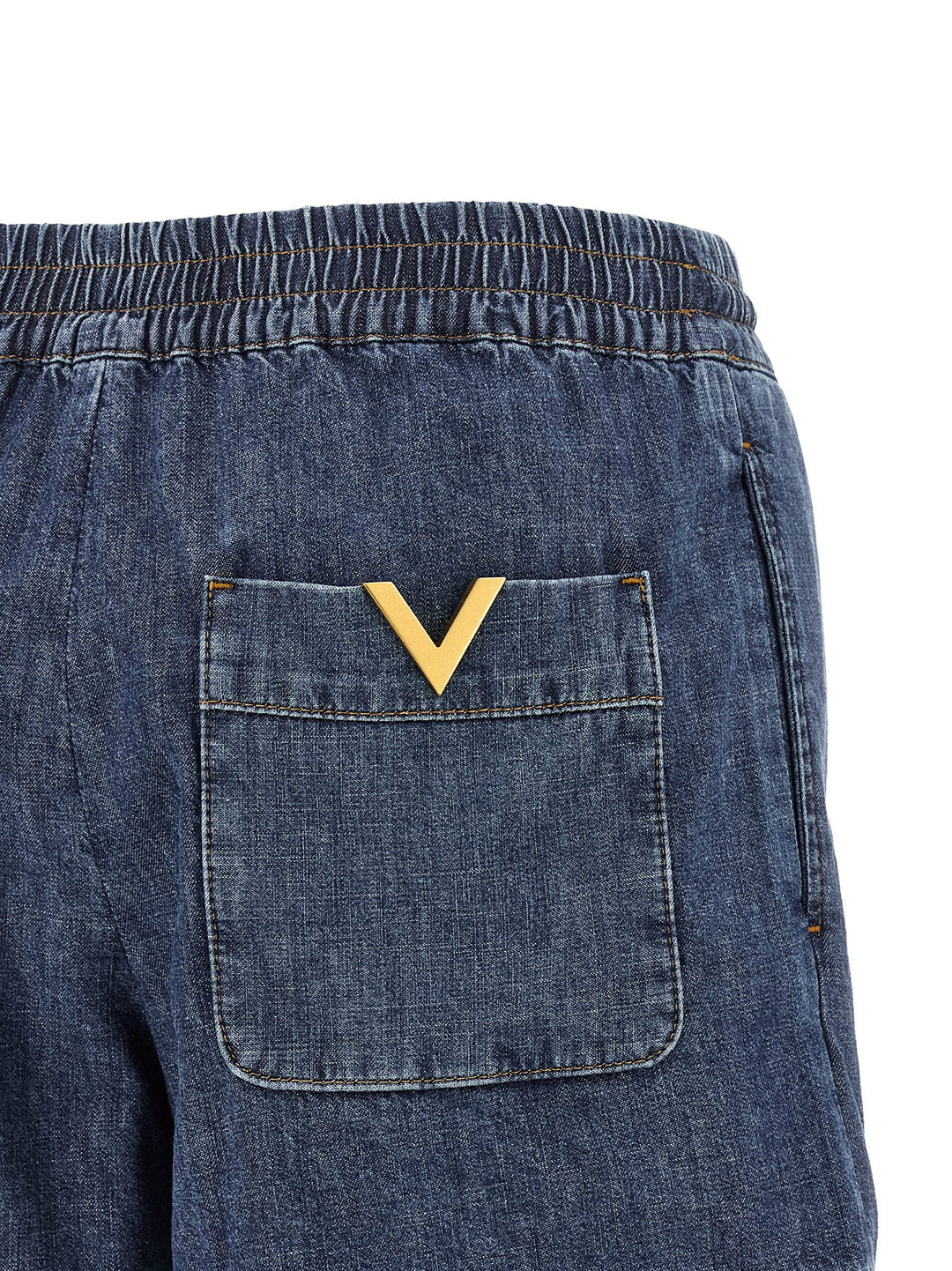 Valentino Garavani Valentino Garavani Vgold Shorts Bermuda e Short - Blu | 2ec5b12dc13f513aed4d53608f600bf651fb2ad5