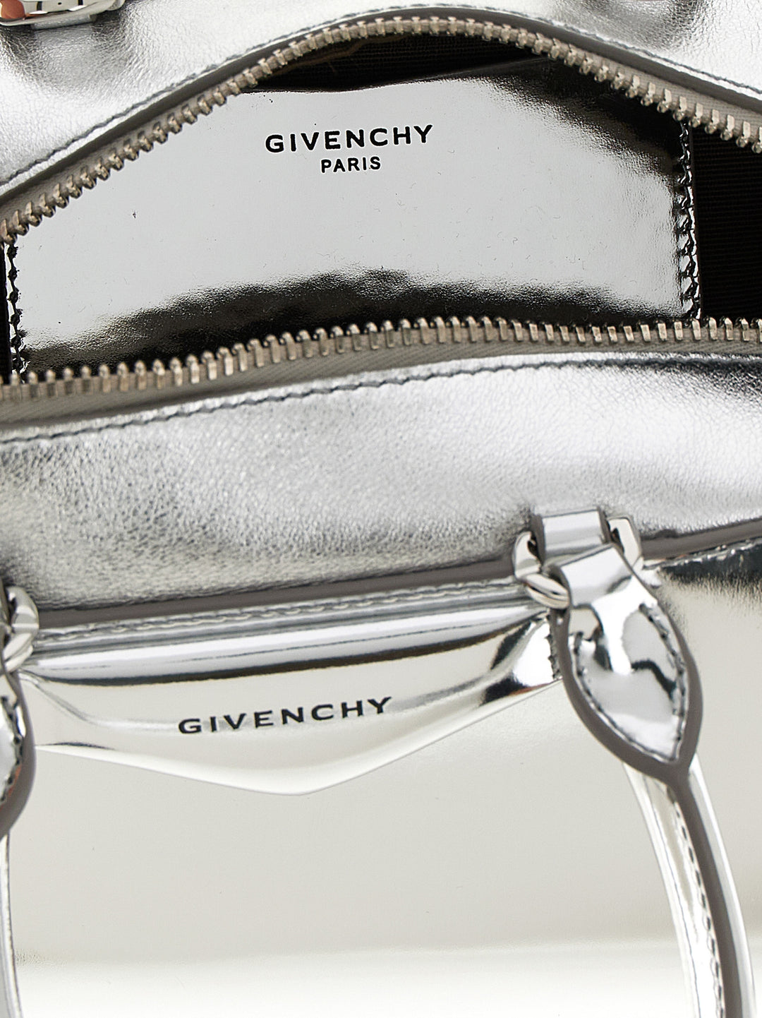 Givenchy Antigona East-West Borse a Mano - Silver | 772296403ae56b16e0cb3bfe07cad44572fb6110