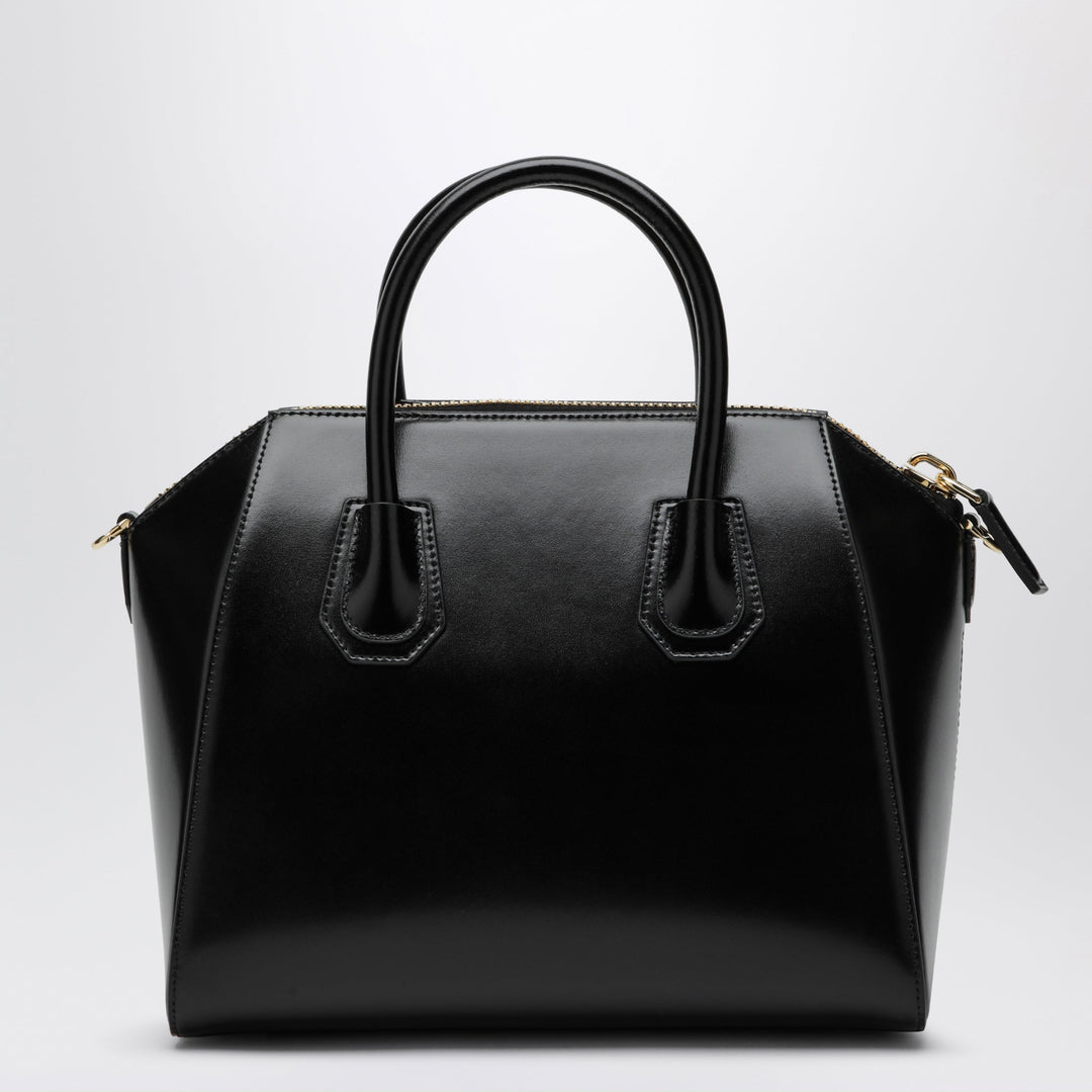 Givenchy Apparel & Accessories - Nero | 95f0584ad42d582bb395a58cd0a6075ac900064e