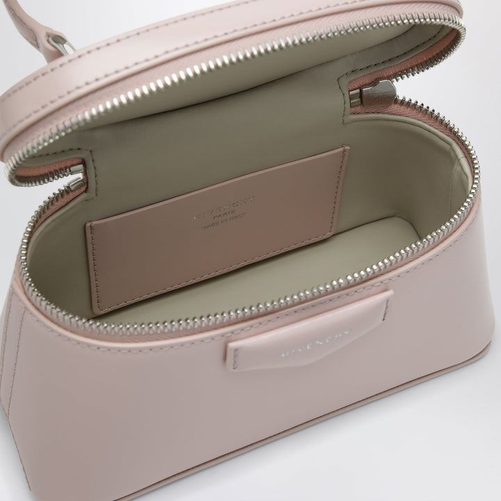 Givenchy Apparel & Accessories - Rosa | ea1fff53392f95c375b78300a2396454b1af25fa