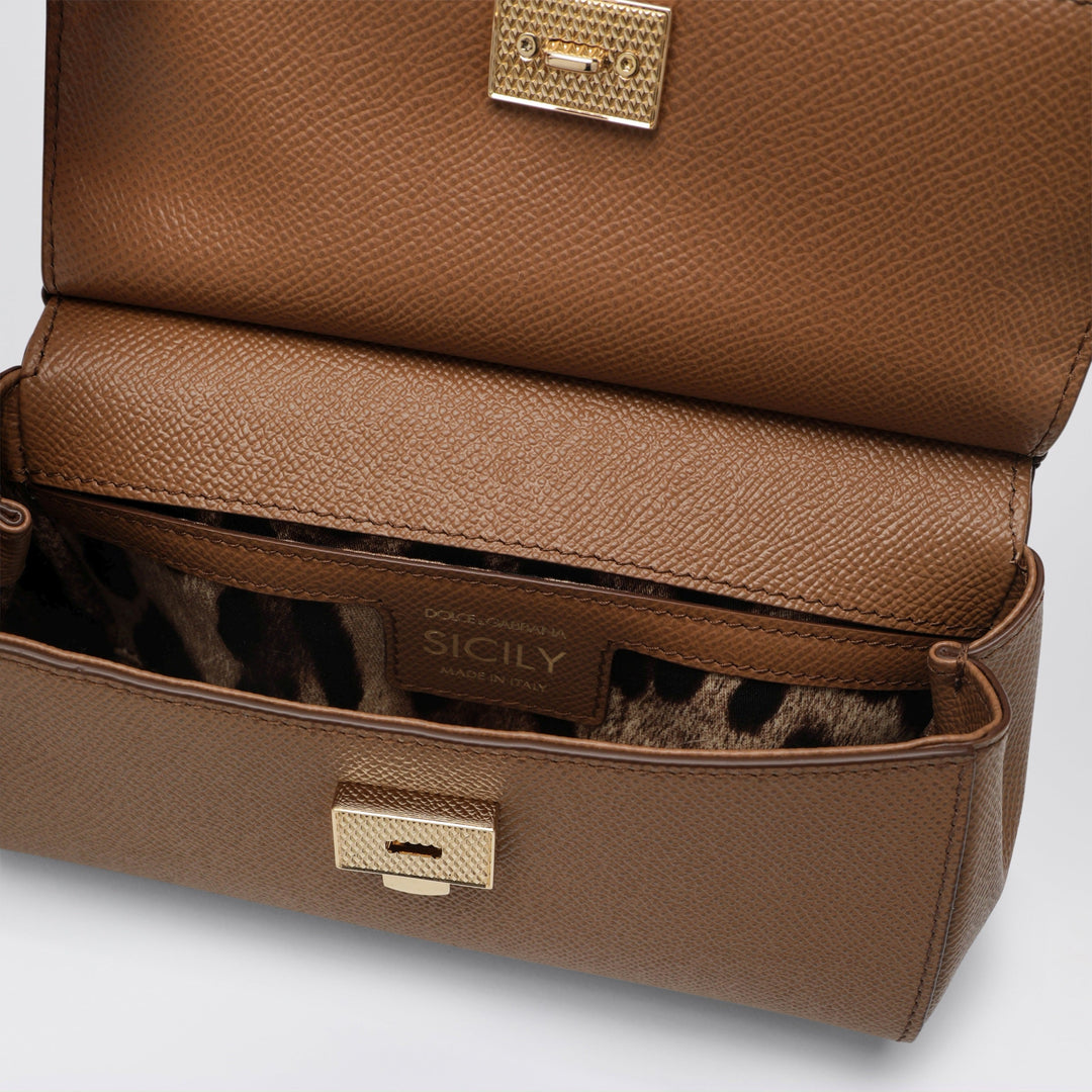 Dolce&Gabbana Apparel & Accessories - Marrone | 0c86c4bdc0aa21966205be3a465c85f3dce5d2e5