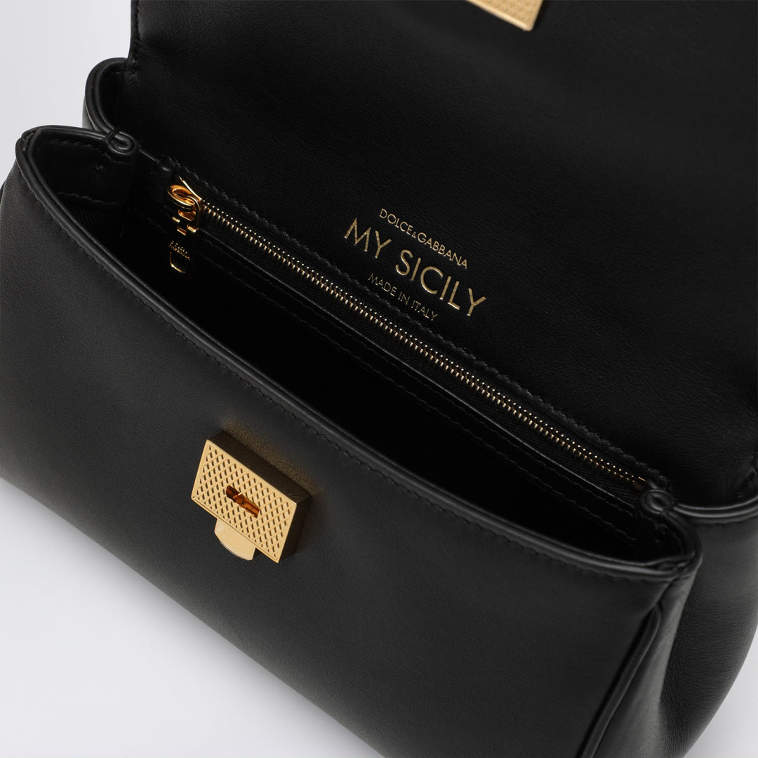 Dolce&Gabbana Apparel & Accessories - Nero | 3f784f3819e7db97c8b90f9d8f5bb6faf6be0703