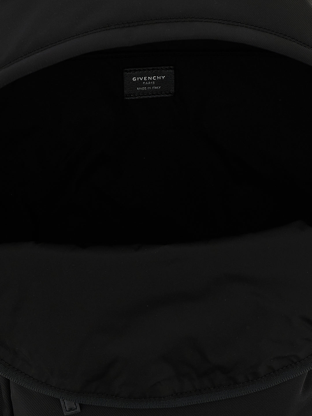 Givenchy Essential Zaini e Valigie - Nero | 7f576602e8a1d617ef9d4517b473ef567648163c