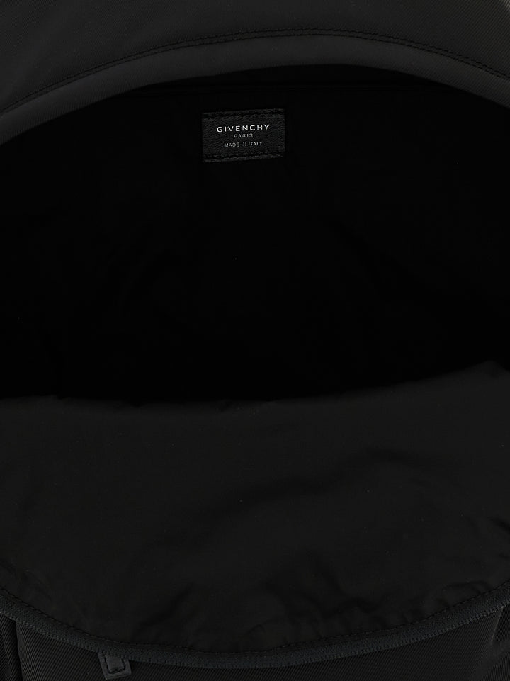 Givenchy Essential Zaini e Valigie - Nero | 7f576602e8a1d617ef9d4517b473ef567648163c