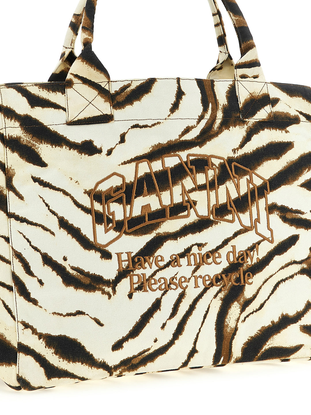 Ganni Xxl Zebra Tote - Beige | 96d416388a7f1fac4a2c60284f9265d70ae1b8c4
