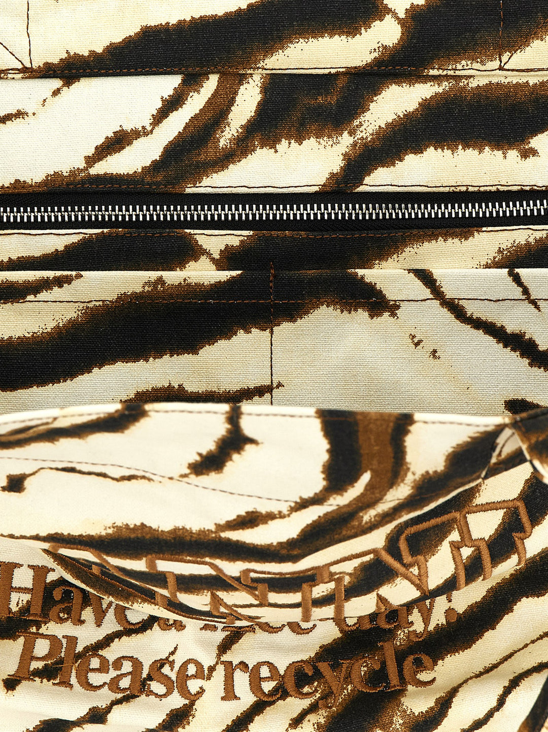 Ganni Xxl Zebra Tote - Beige | 73f3c7419a13c29b6b0534c0e5020a58eca21860